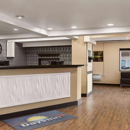 Days Inn & Suites By Wyndham Sault Ste. Marie On Eksteriør billede
