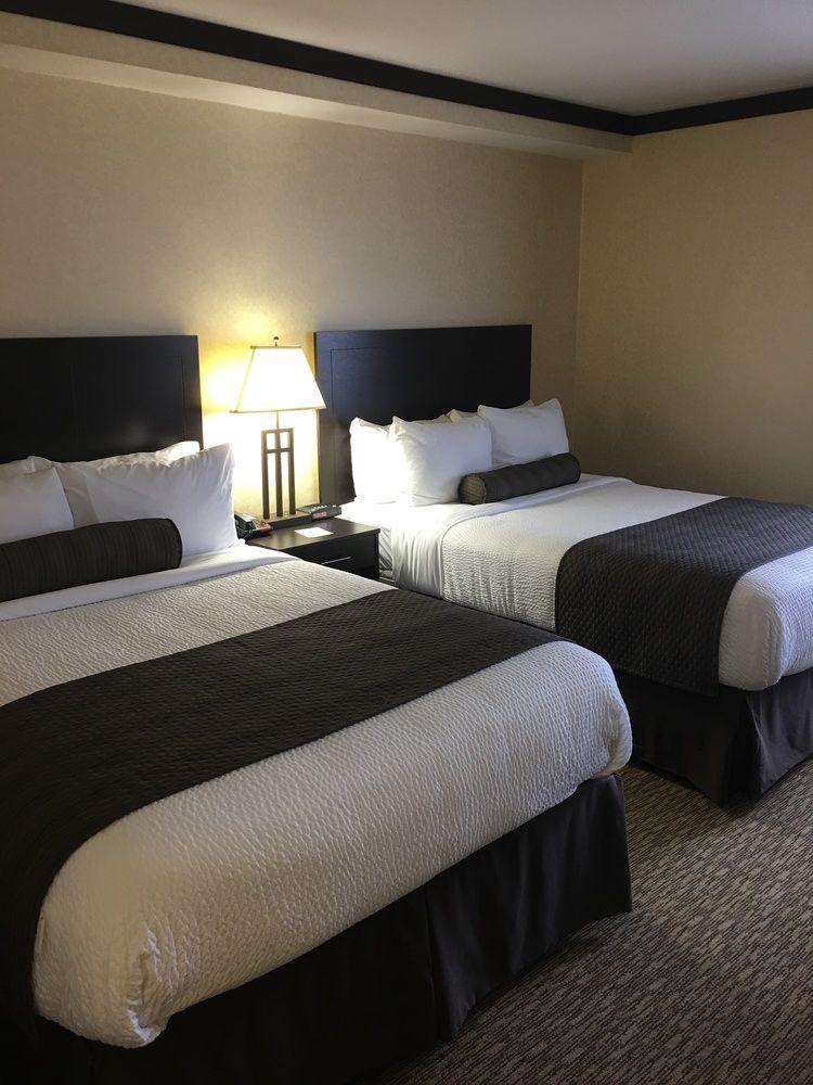 Days Inn & Suites By Wyndham Sault Ste. Marie On Eksteriør billede